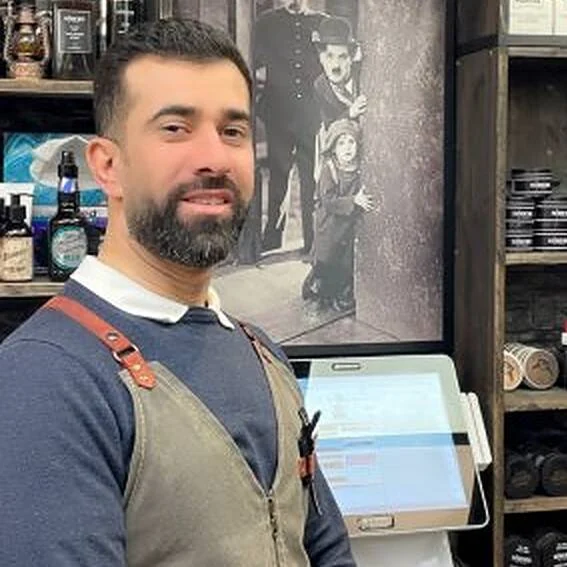 Hardi, barberare på The Local Barbershop